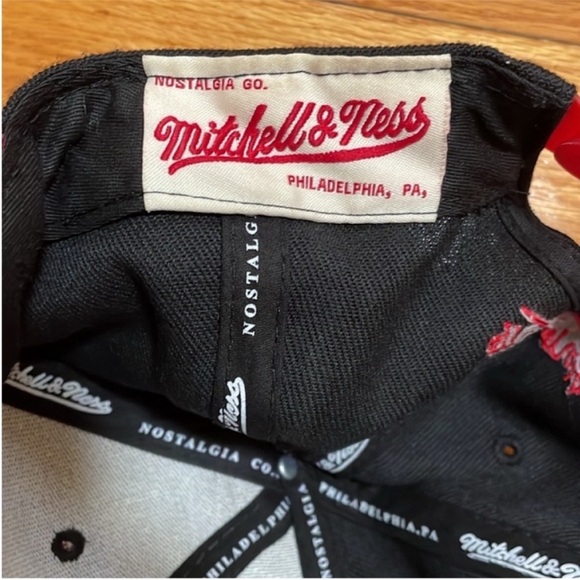 Mitchell & Ness NBA Chicago Bulls SnapBack Cap Hat Unisex - Picture 5 of 8